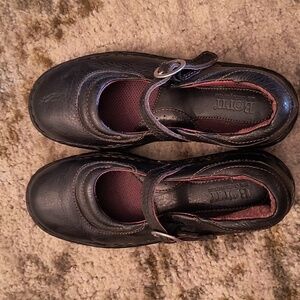 Born Black Leather Mary Janes 32.5/1